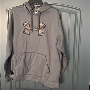 Men’s Under Armour Storm Hoodie - size XL